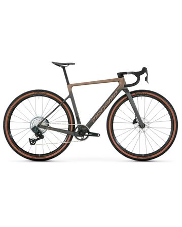 Megamo Silk 04 2026 Black